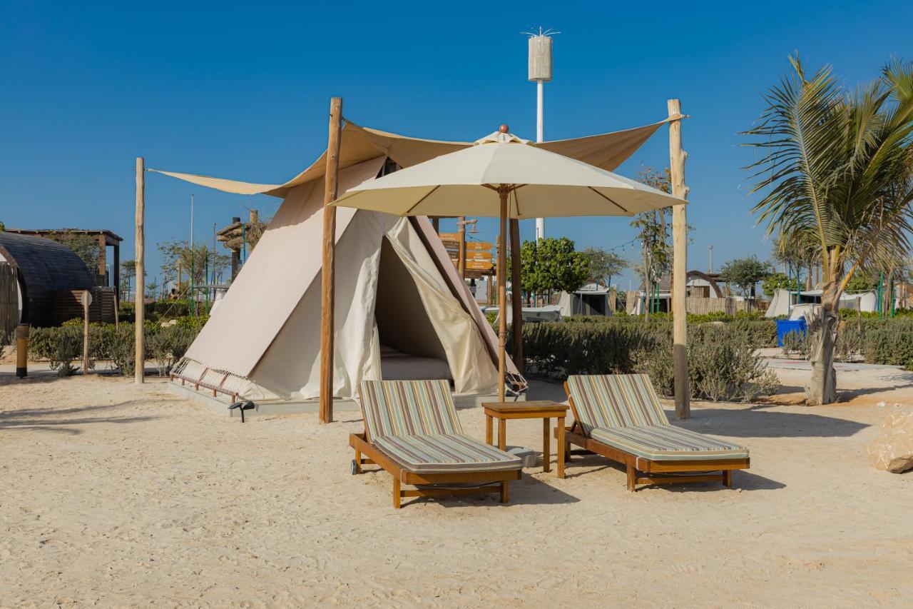 Hotel Bab Al Nojoum Hudayriyat Camp Abu Dabi Exterior foto