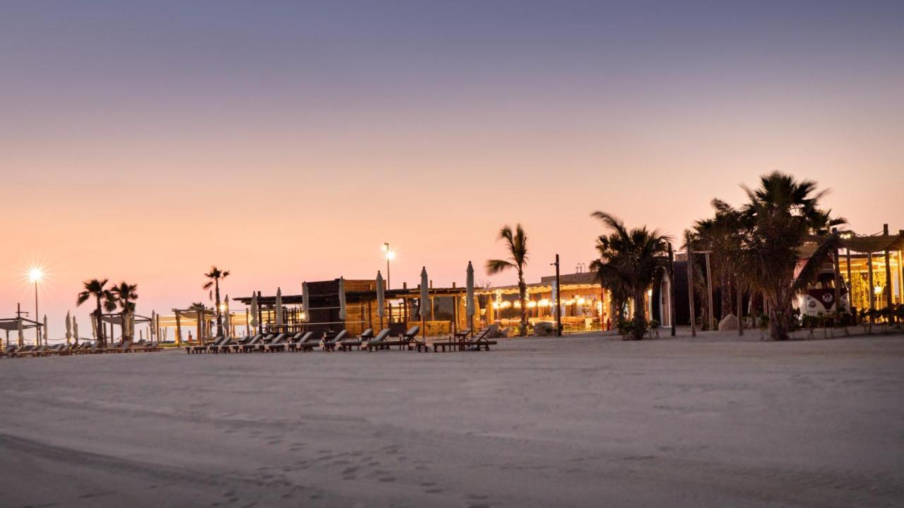 Hotel Bab Al Nojoum Hudayriyat Camp Abu Dabi Exterior foto