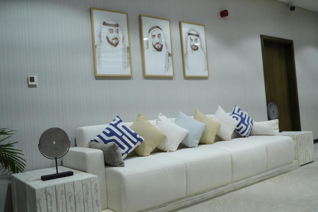 Hotel Bab Al Nojoum Hudayriyat Camp Abu Dabi Exterior foto