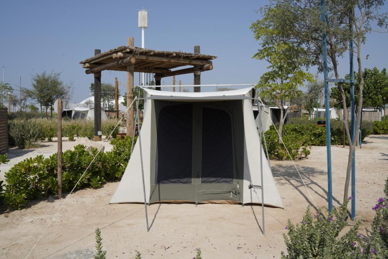 Hotel Bab Al Nojoum Hudayriyat Camp Abu Dabi Exterior foto