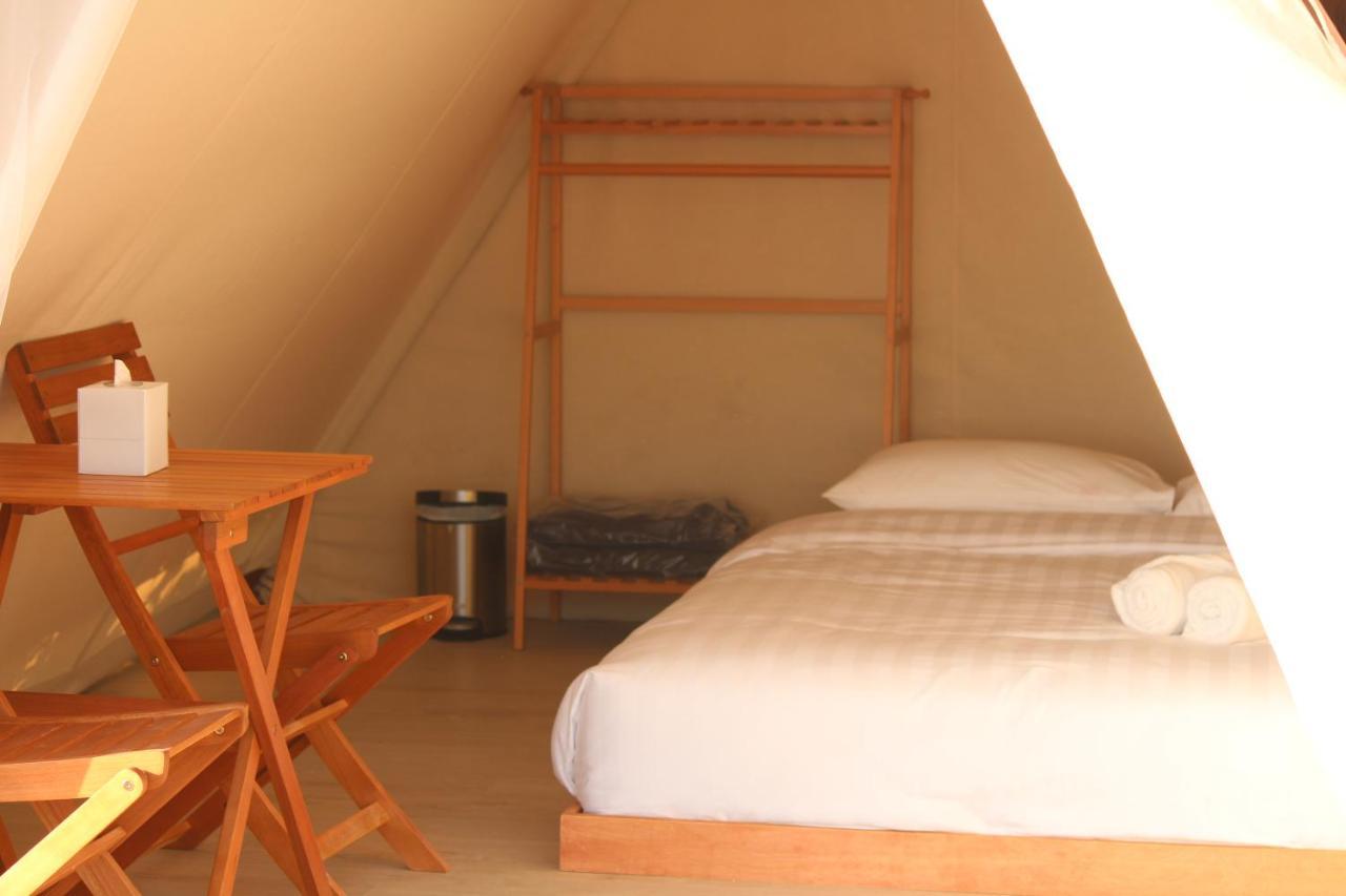 Hotel Bab Al Nojoum Hudayriyat Camp Abu Dabi Exterior foto